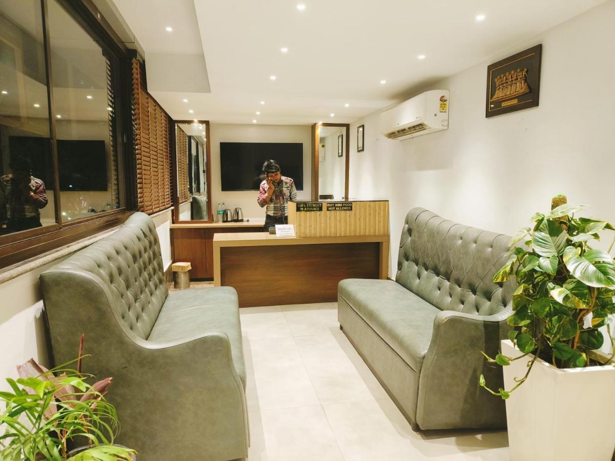 Aura Rooms 데라둔 외부 사진